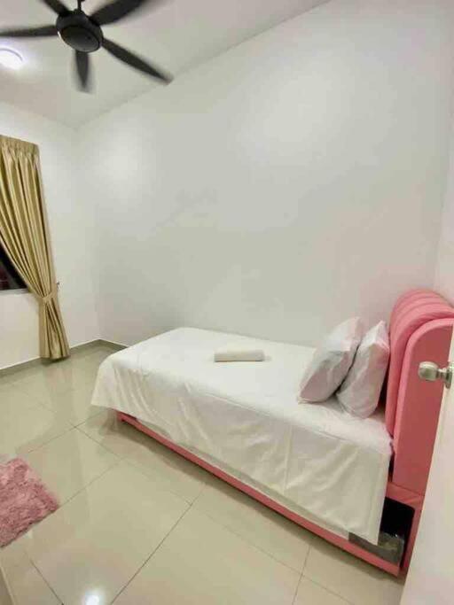 D'royale Desaru Holiday home *